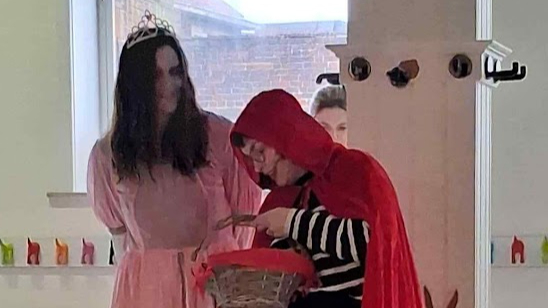 Toneel: Wie gaf de prinses een kus?
